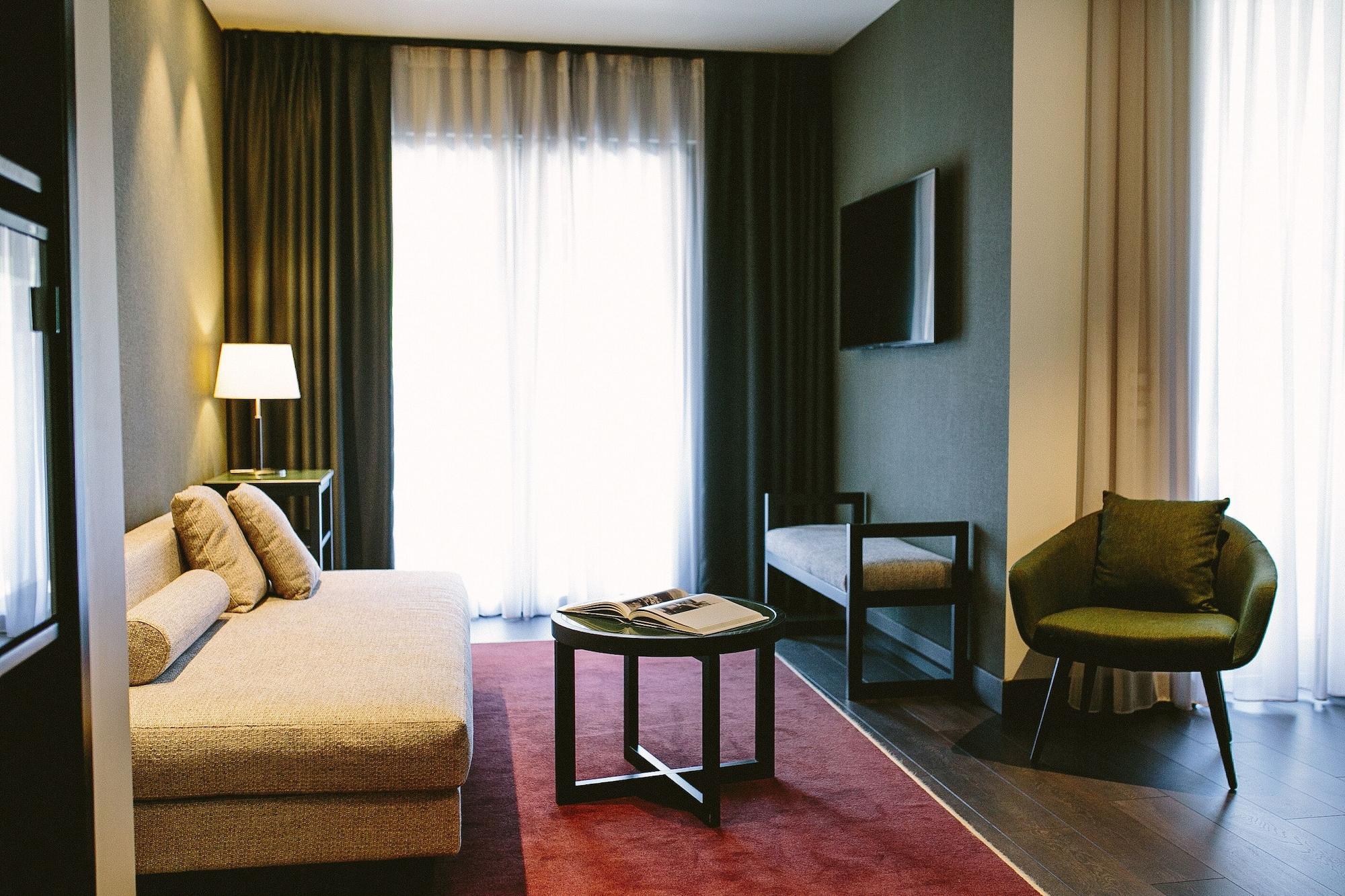 Hotel Piccola Vela Desenzano del Garda Ngoại thất bức ảnh